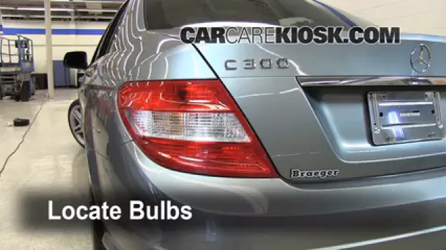 2009 Mercedes-Benz C300 Sport 3.0L V6 Luces Luz de giro trasera (reemplazar foco)